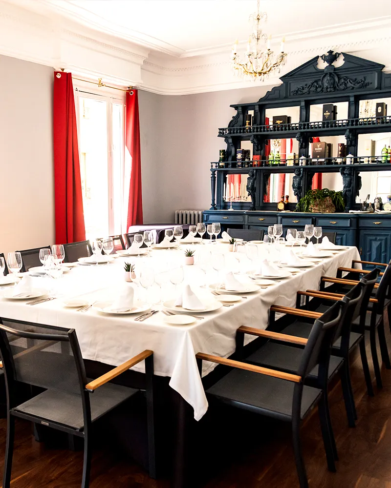 Salón Privado - Reserva espacio íntimo para celebraciones en PAX Madrid